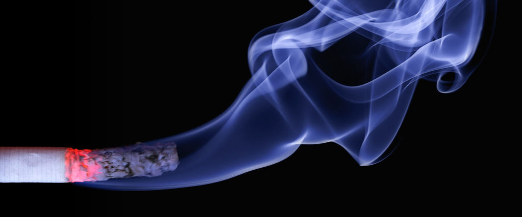 Pouvez-vous empêcher un de vos locataires de fumer dans son logement?